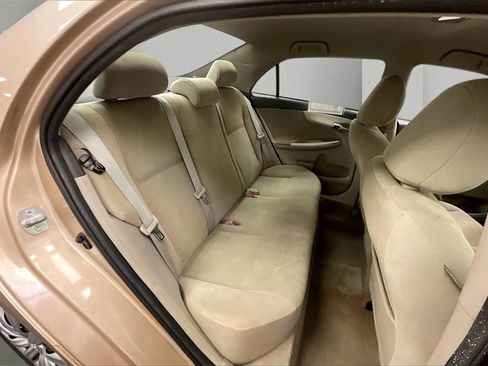 Used 2013 Toyota Corolla LE image 17