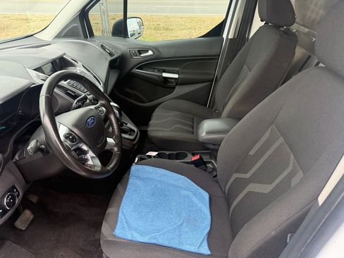 Used 2016 Ford Transit Connect XLT image 9
