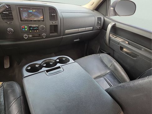 Used 2011 GMC Sierra 1500 SLE w/ Power Tech Package AWD/4WD image 12
