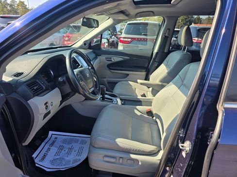 Used 2017 Honda Pilot EX-L image 7