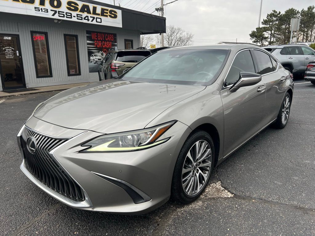 Used 2019 Lexus ES 350 w/ Premium Package FWD image 2