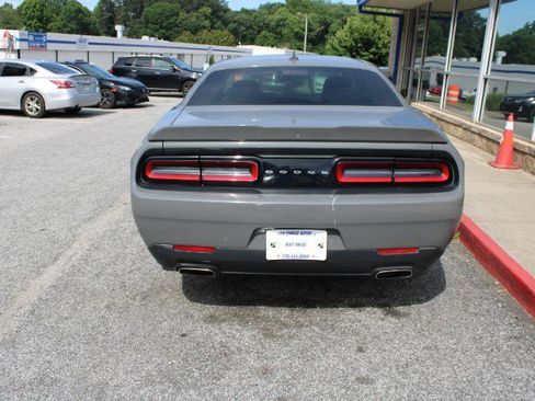 Used 2018 Dodge Challenger SXT w/ Sound Group RWD image 5