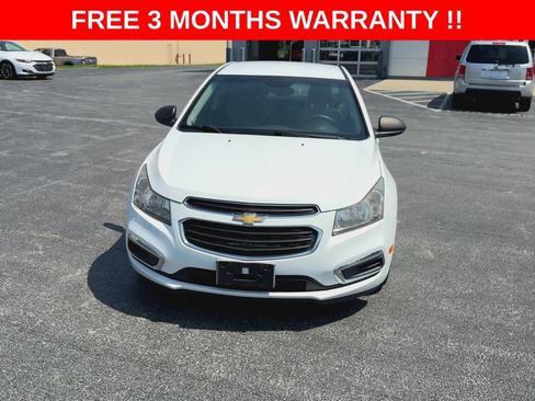 Used 2015 Chevrolet Cruze LS FWD image 3