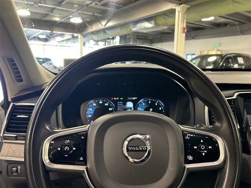 Certified 2022 Volvo XC90 T6 Inscription w/ Climate Package image 12
