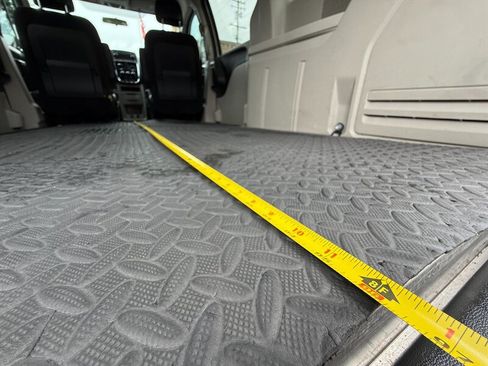 Used 2012 RAM C/V image 22