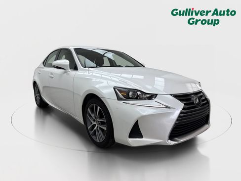 Used 2019 Lexus IS 300 w/ Accessory Package 2 RWD image 13