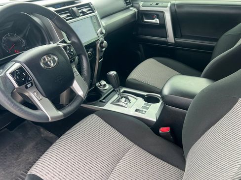 Used 2022 Toyota 4Runner SR5 AWD/4WD image 7