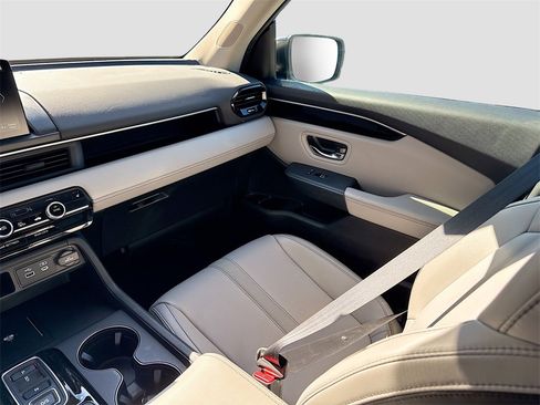 Used 2024 Honda Pilot EX-L image 22