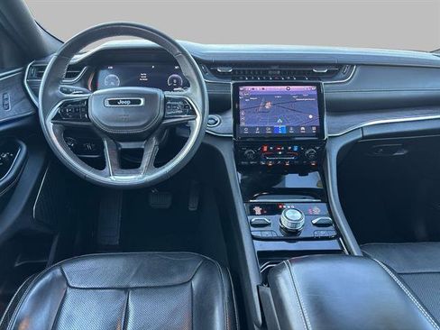 Certified 2023 Jeep Grand Cherokee Overland image 12