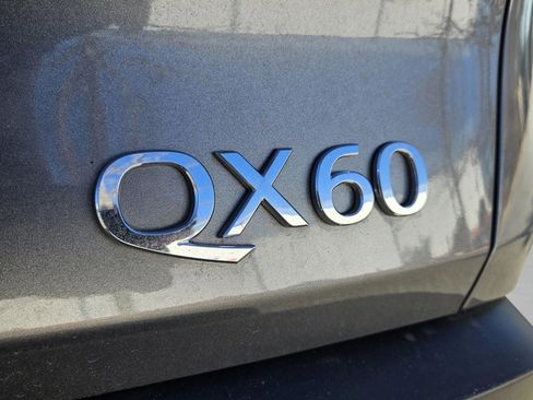 Certified 2025 INFINITI QX60 Luxe image 32