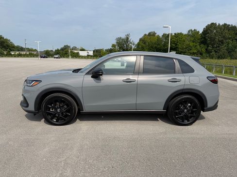 Certified 2025 Honda HR-V Sport image 2