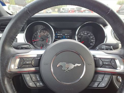 Used 2017 Ford Mustang GT Premium image 17