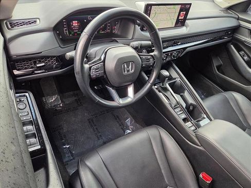 Used 2023 Honda Accord Touring image 10