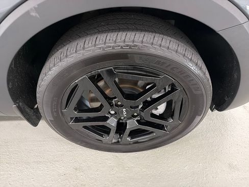 Used 2024 Kia Telluride EX X-Line AWD/4WD image 4