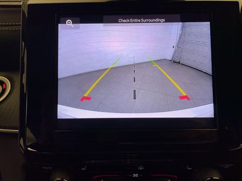 New 2025 Jeep Grand Cherokee Laredo X w/ Luxury Tech Group I image 12