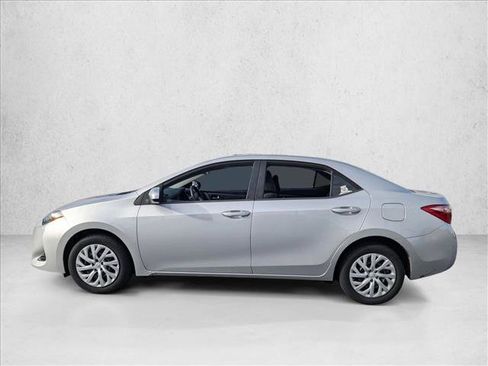 Used 2019 Toyota Corolla LE image 8