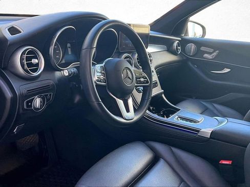 Used 2020 Mercedes-Benz GLC 300 4MATIC image 16
