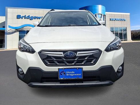 Used 2021 Subaru Crosstrek 2.0i Premium AWD/4WD image 2