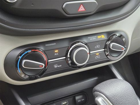 New 2025 Kia Soul LX image 14