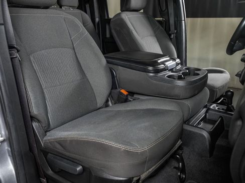 Used 2024 RAM 3500 Tradesman w/ Chrome Appearance Group image 29