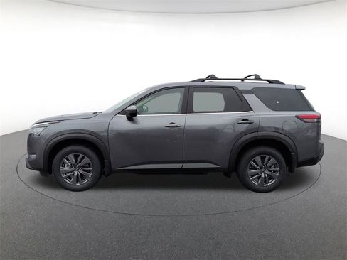 New 2025 Nissan Pathfinder SV image 8
