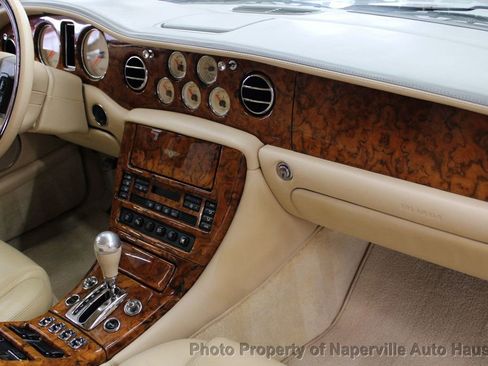 Used 2004 Bentley Arnage T image 52