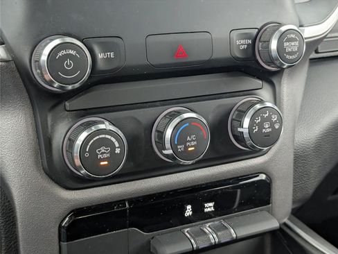 Used 2020 RAM 1500 Big Horn AWD/4WD image 19