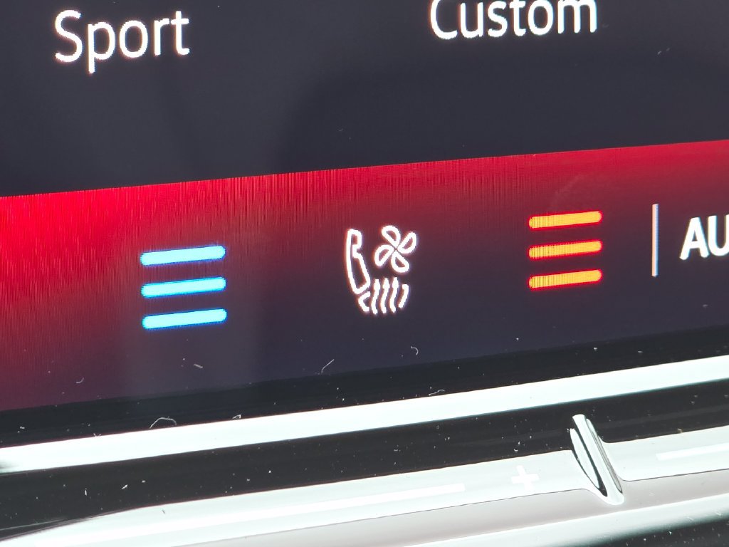 New 2026 Volkswagen GTI SE FWD image 8