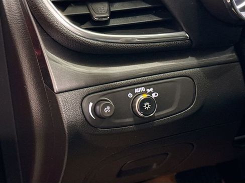 Used 2018 Buick Encore Preferred image 11