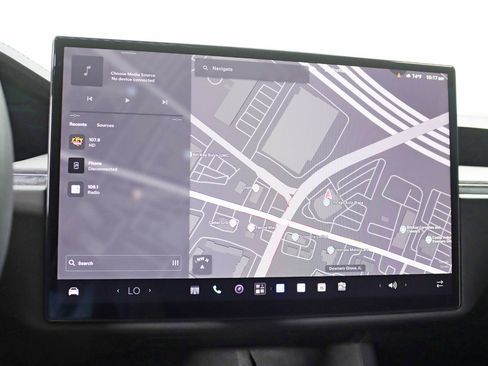 Used 2023 Tesla Model X AWD/4WD image 17