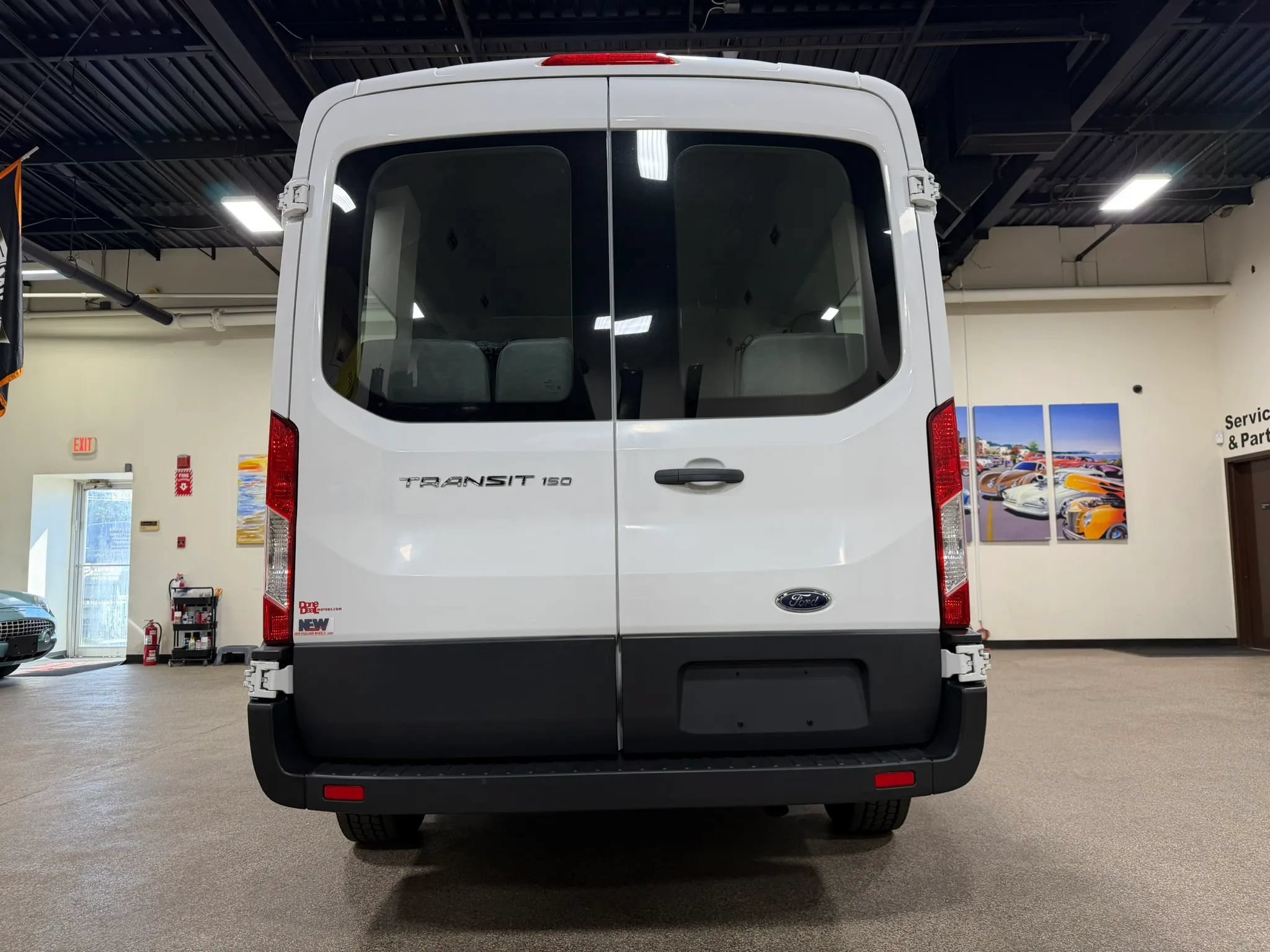 Used 2015 Ford Transit 150 XL RWD image 18