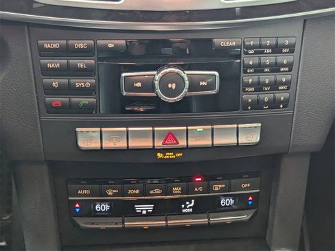 Used 2014 Mercedes-Benz E 350 Sedan image 20