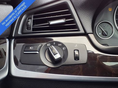 Used 2011 BMW 535i xDrive Sedan image 25