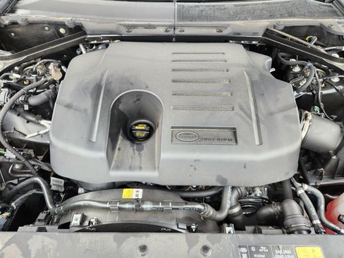 Certified 2025 Land Rover Defender 130 S AWD/4WD image 9