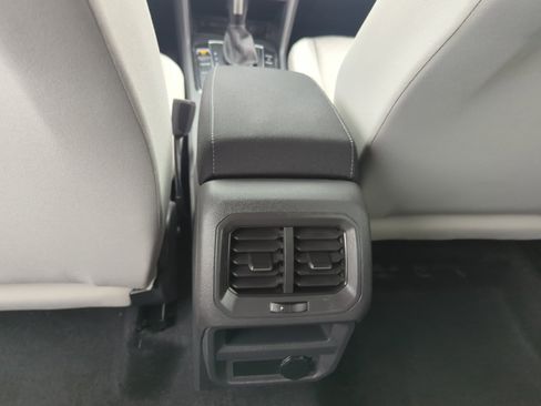 Certified 2020 Volkswagen Tiguan S image 29