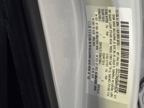 Used 2024 MAZDA MAZDA3 s FWD image 35