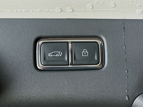 Used 2024 Kia EV9 Light Long Range image 31