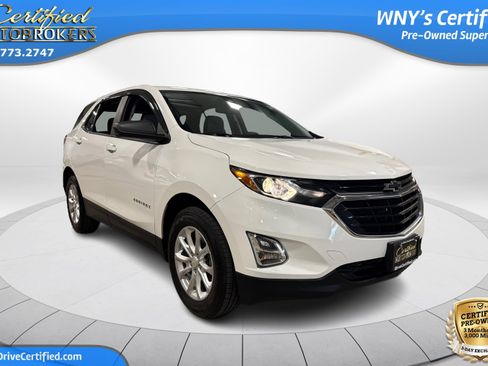 Used 2021 Chevrolet Equinox LS image 3