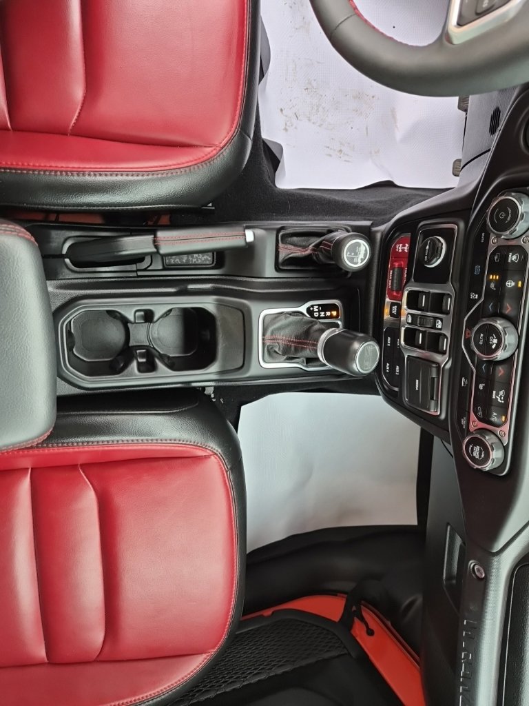 Used 2023 Jeep Wrangler Unlimited Rubicon 4xe AWD/4WD image 27