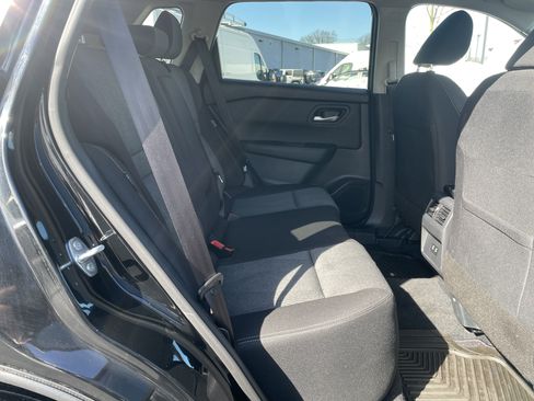 Used 2026 Nissan Rogue SV image 18