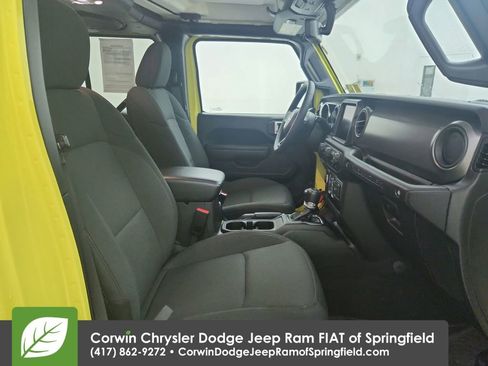Used 2023 Jeep Wrangler Unlimited w/ 8.4" Radio Group AWD/4WD image 23
