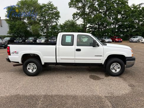 Used 2005 Chevrolet Silverado 2500 LS AWD/4WD image 7