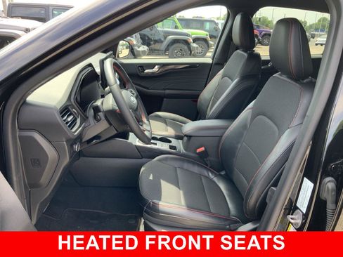 Used 2023 Ford Escape ST-Line w/ Tech Pack #1 AWD/4WD image 6