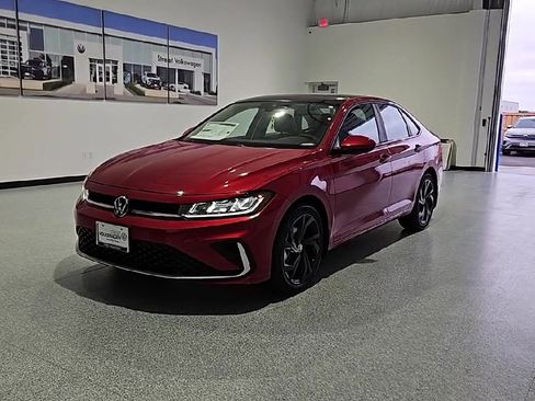 New 2026 Volkswagen Jetta SE FWD image 5
