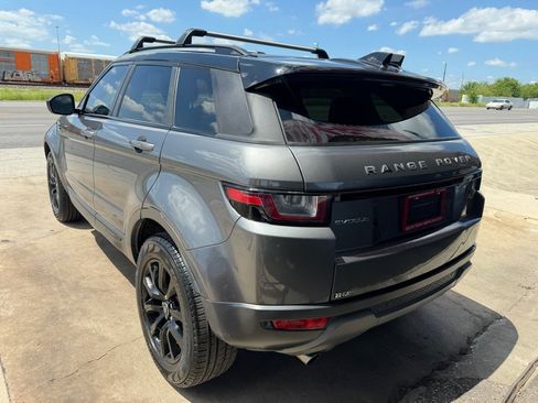 Used 2019 Land Rover Range Rover Evoque SE Premium AWD/4WD image 35