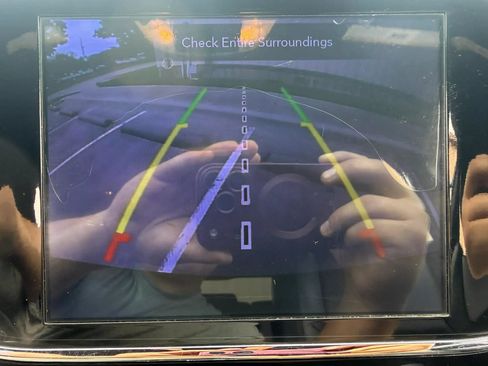 Used 2020 Jeep Grand Cherokee Altitude RWD image 16
