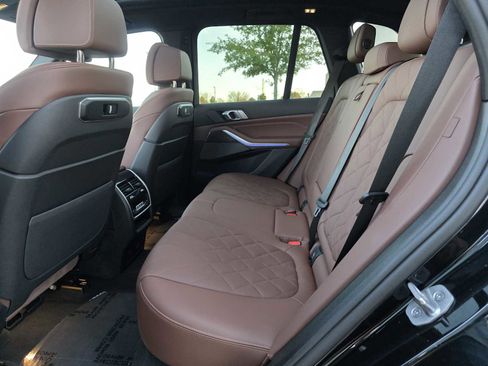 Used 2026 BMW X5 M60i image 21