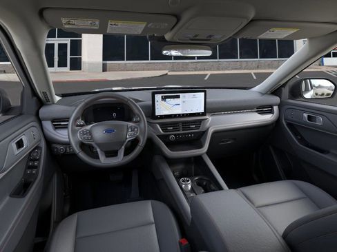 Used 2026 Ford Explorer Active w/ Active Comfort Package AWD/4WD image 9