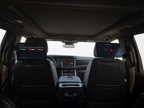 Used 2024 GMC Yukon XL Denali AWD/4WD image 13