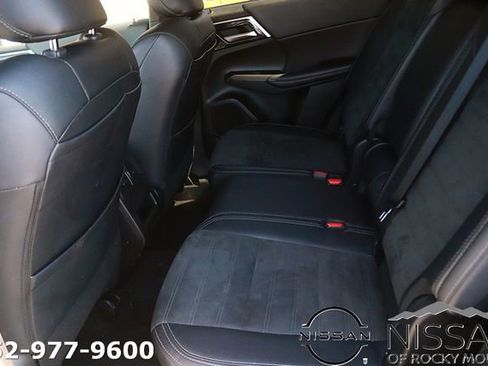 Used 2024 Mitsubishi Outlander SE FWD image 14
